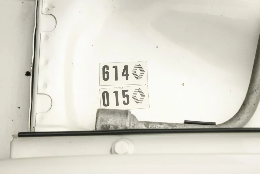 ¿Qué pasa si cruzas un Renault 5 Turbo con un Mazda RX-7? 95 Motor16 renault 5 turbo 2 1985 motor mazda 135 Motor16