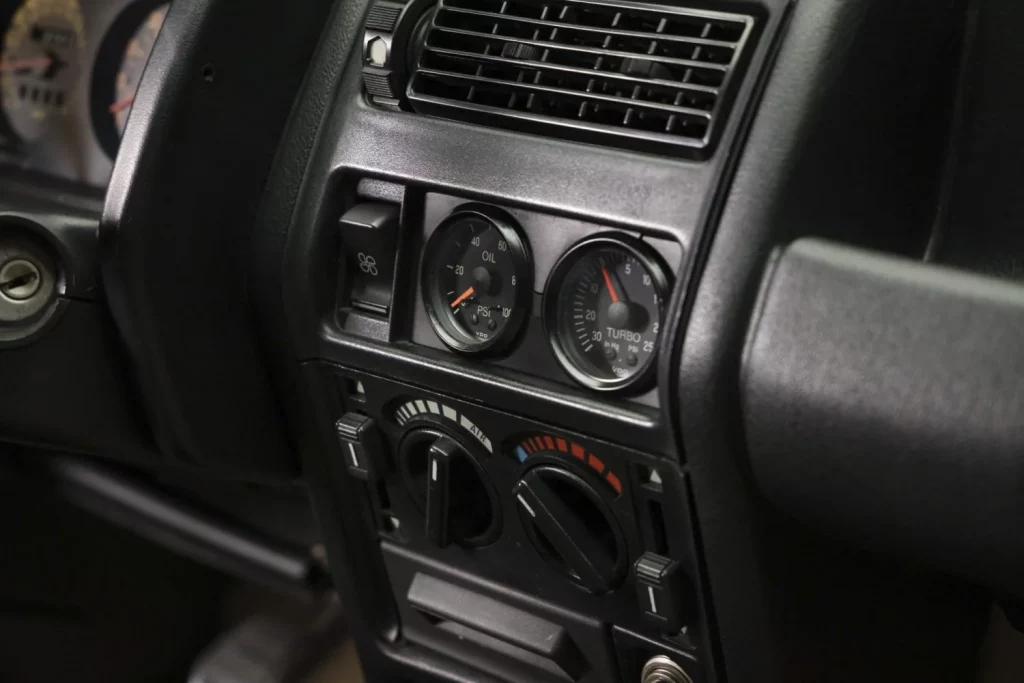 ¿Qué pasa si cruzas un Renault 5 Turbo con un Mazda RX-7? 23 Motor16 renault 5 turbo 2 1985 motor mazda 176 Motor16