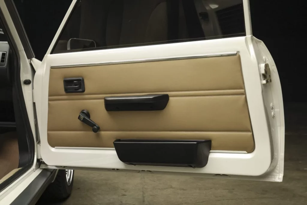 ¿Qué pasa si cruzas un Renault 5 Turbo con un Mazda RX-7? 22 Motor16 renault 5 turbo 2 1985 motor mazda 177 Motor16