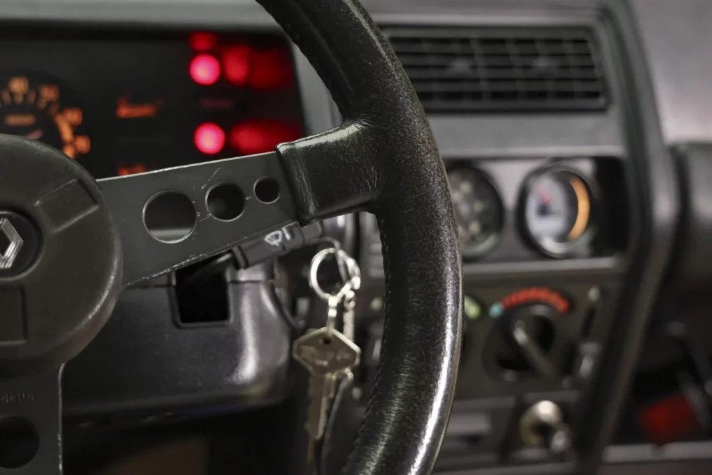 ¿Qué pasa si cruzas un Renault 5 Turbo con un Mazda RX-7? 38 Motor16 renault 5 turbo 2 1985 motor mazda 203 Motor16