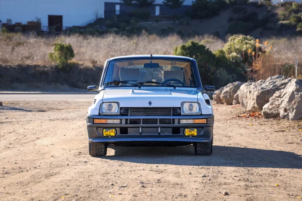 ¿Qué pasa si cruzas un Renault 5 Turbo con un Mazda RX-7? 6 Motor16 ¿Qué pasa si cruzas un Renault 5 Turbo con un Mazda RX-7?