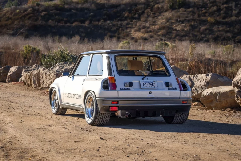 ¿Qué pasa si cruzas un Renault 5 Turbo con un Mazda RX-7? 2 Motor16 ¿Qué pasa si cruzas un Renault 5 Turbo con un Mazda RX-7?