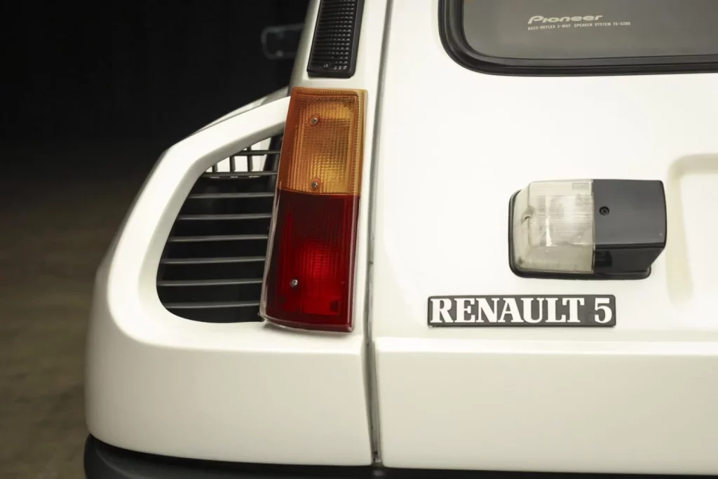 ¿Qué pasa si cruzas un Renault 5 Turbo con un Mazda RX-7? 114 Motor16 renault 5 turbo 2 1985 motor mazda 62 Motor16