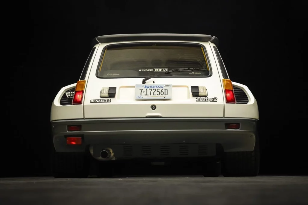 ¿Qué pasa si cruzas un Renault 5 Turbo con un Mazda RX-7? 7 Motor16 ¿Qué pasa si cruzas un Renault 5 Turbo con un Mazda RX-7?