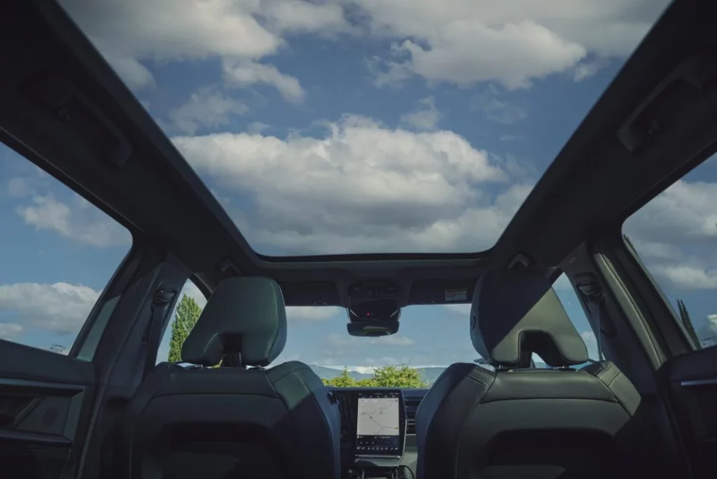 Primera prueba del “nuevo” Renault Austral: Sigue siendo un “cochazo” 7 Motor16 Primera prueba del “nuevo” Renault Austral: Sigue siendo un “cochazo”