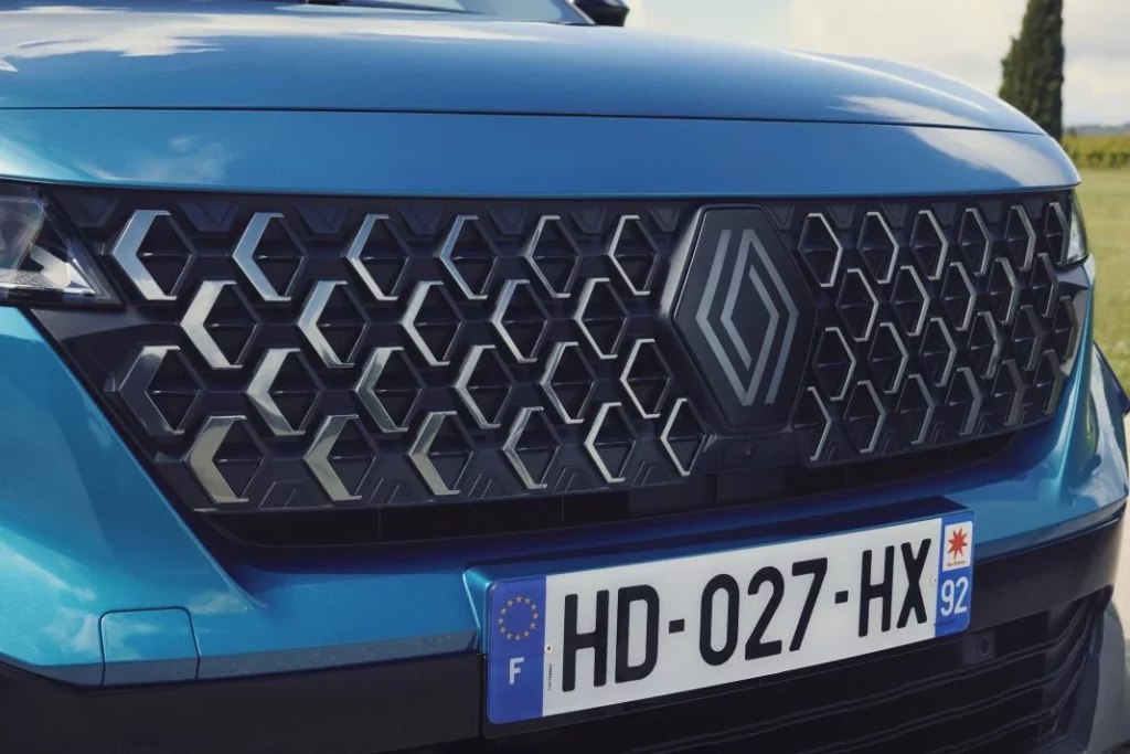 Primera prueba del “nuevo” Renault Austral: Sigue siendo un “cochazo” 41 Motor16 renault austral nuevo 2025 primera prueba 36 Motor16