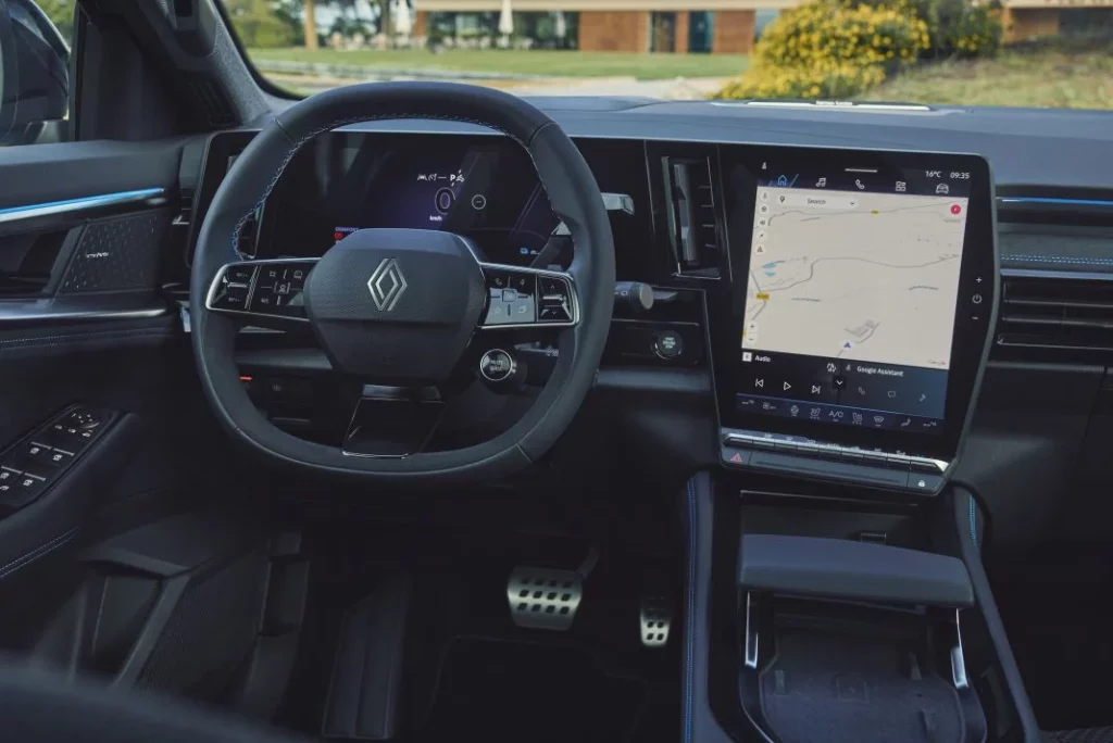 Primera prueba del “nuevo” Renault Austral: Sigue siendo un “cochazo” 32 Motor16 renault austral nuevo 2025 primera prueba 45 Motor16