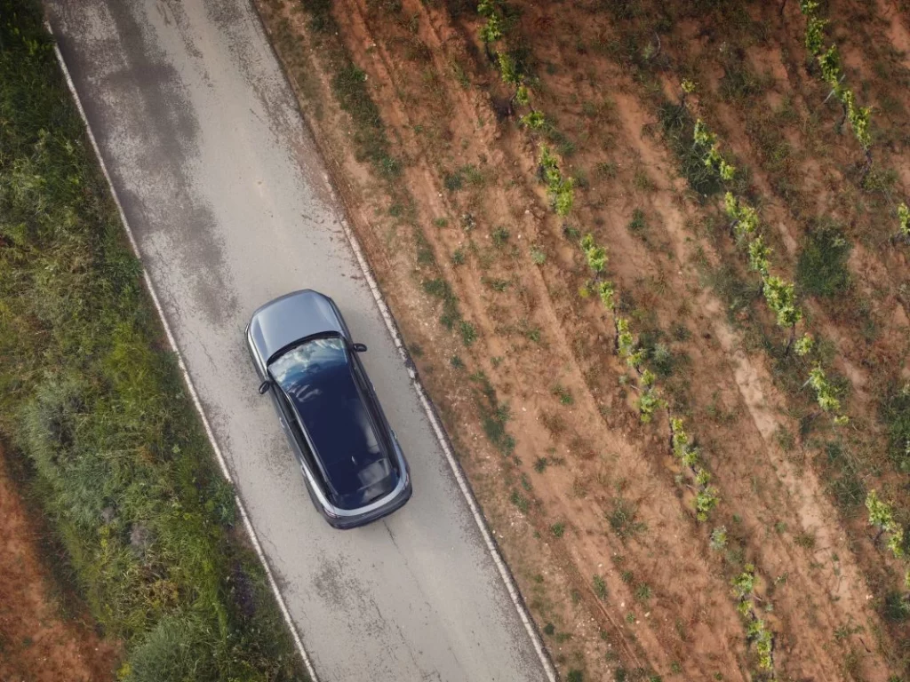 Primera prueba del “nuevo” Renault Austral: Sigue siendo un “cochazo” 18 Motor16 renault austral nuevo 2025 primera prueba 80 Motor16