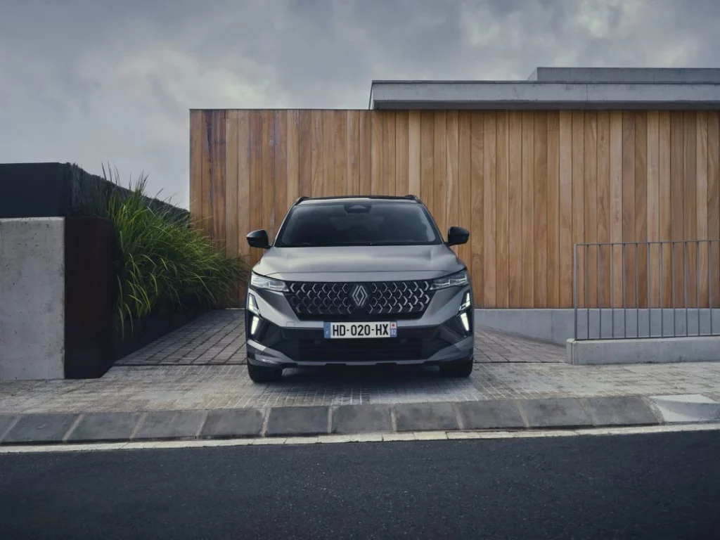 Primera prueba del “nuevo” Renault Austral: Sigue siendo un “cochazo” 14 Motor16 Primera prueba del “nuevo” Renault Austral: Sigue siendo un “cochazo”