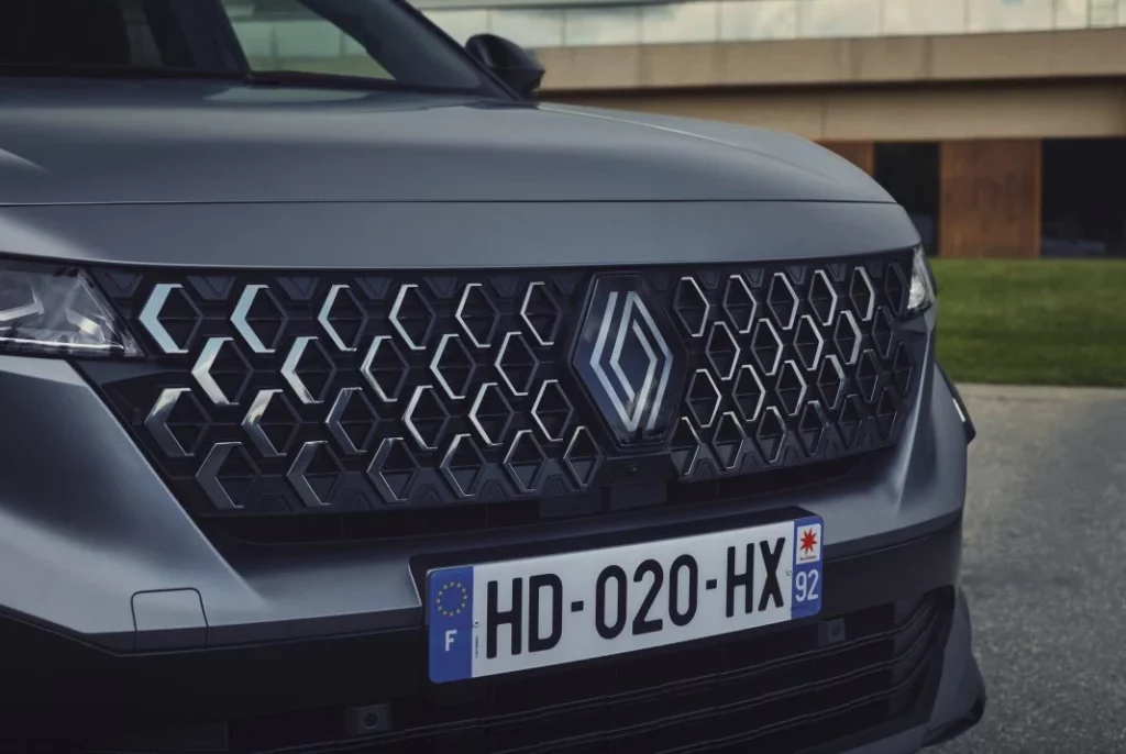 Primera prueba del “nuevo” Renault Austral: Sigue siendo un “cochazo” 13 Motor16 Primera prueba del “nuevo” Renault Austral: Sigue siendo un “cochazo”