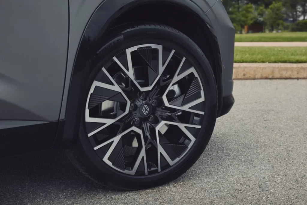 Primera prueba del “nuevo” Renault Austral: Sigue siendo un “cochazo” 10 Motor16 Primera prueba del “nuevo” Renault Austral: Sigue siendo un “cochazo”