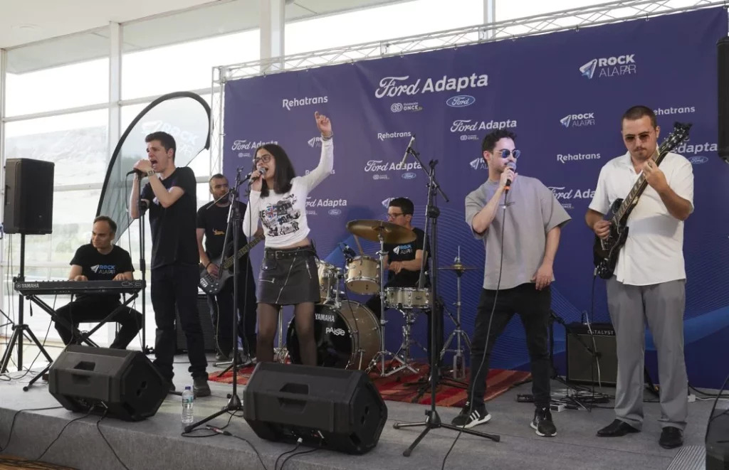 tour adapta ford 2025 rock a la par Motor16