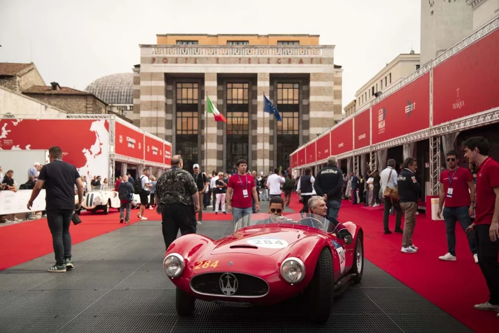 Alfa Romeo arrasa en la mítica 1000 Miglia 2025 11 Motor16 07 DD 1964 Motor16