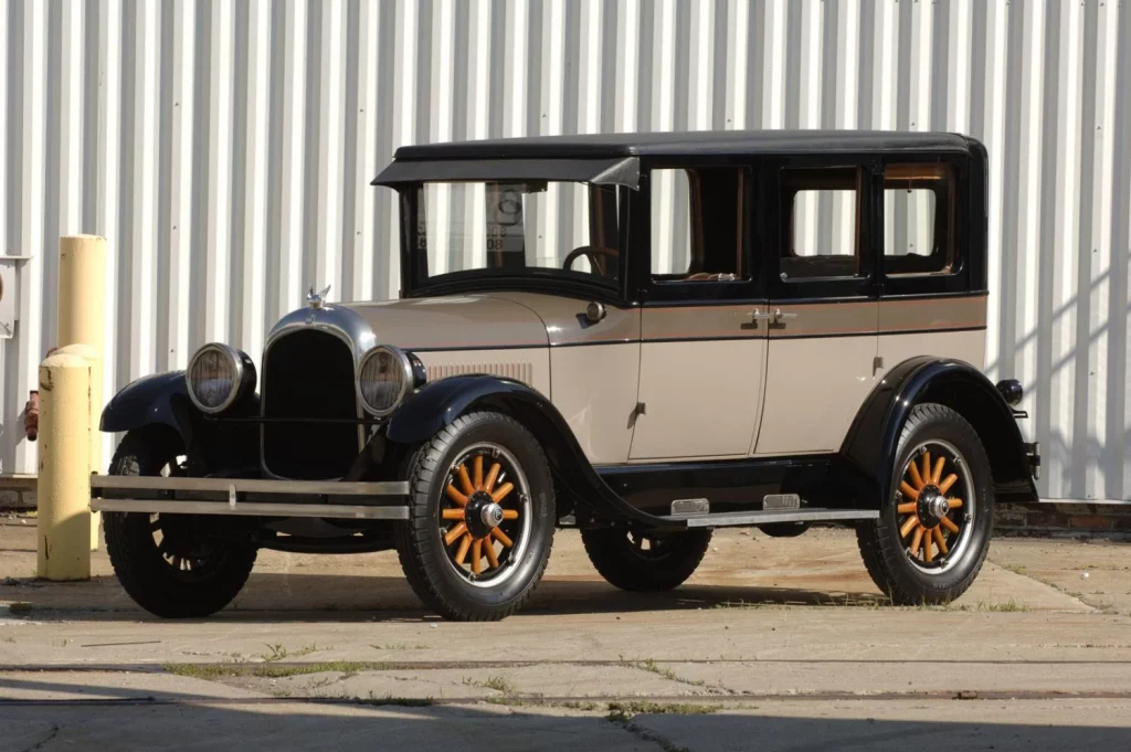 Chrysler cumple 100 años: así lo celebra 30 Motor16 1925ChryslerSedan Motor16