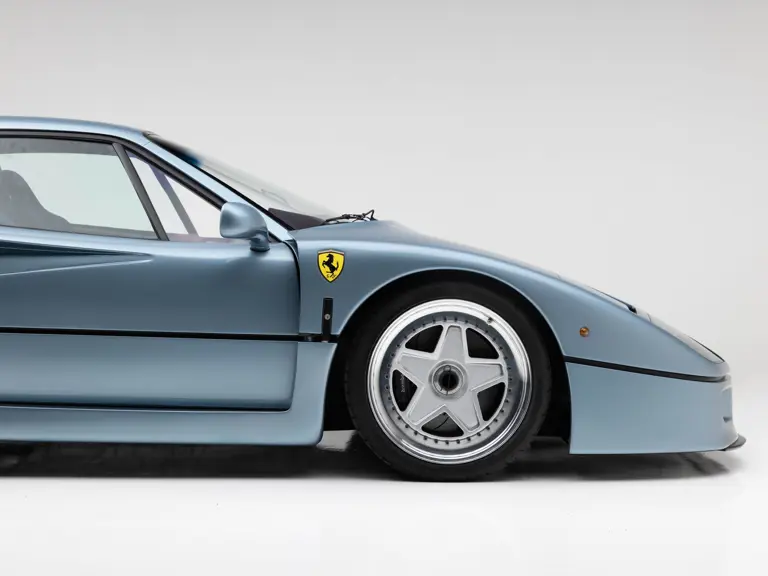 Este Blue Chip F40 deja claro que no todos los F40 brillan en Rosso Corsa 21 Motor16 1992 Ferrari F40 Blue Chip RM Sothebys 12 Motor16