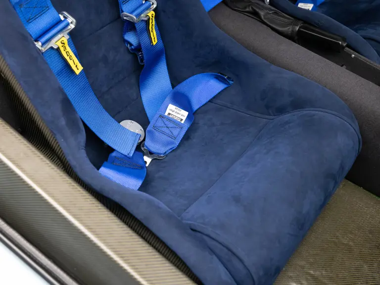 Este Blue Chip F40 deja claro que no todos los F40 brillan en Rosso Corsa 51 Motor16 1992 Ferrari F40 Blue Chip RM Sothebys 27 Motor16