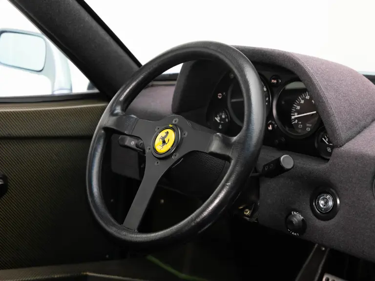 Este Blue Chip F40 deja claro que no todos los F40 brillan en Rosso Corsa 36 Motor16 1992 Ferrari F40 Blue Chip RM Sothebys 5 Motor16