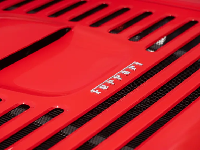 Este Ferrari F355 GTS, 'el mejor coche del mundo' para su famoso dueño, te busca 17 Motor16 1996 Ferrari 355 GTS Sothebys Clarkson 17 Motor16
