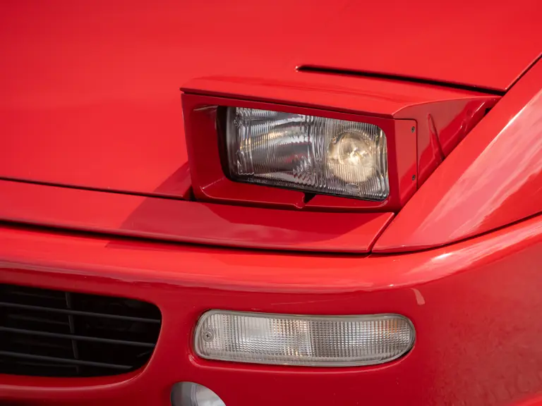 Este Ferrari F355 GTS, 'el mejor coche del mundo' para su famoso dueño, te busca 10 Motor16 1996 Ferrari 355 GTS Sothebys Clarkson 35 Motor16