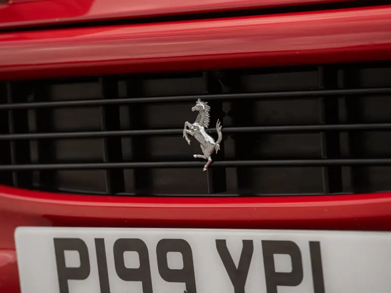 Este Ferrari F355 GTS, 'el mejor coche del mundo' para su famoso dueño, te busca 12 Motor16 1996 Ferrari 355 GTS Sothebys Clarkson 9 Motor16