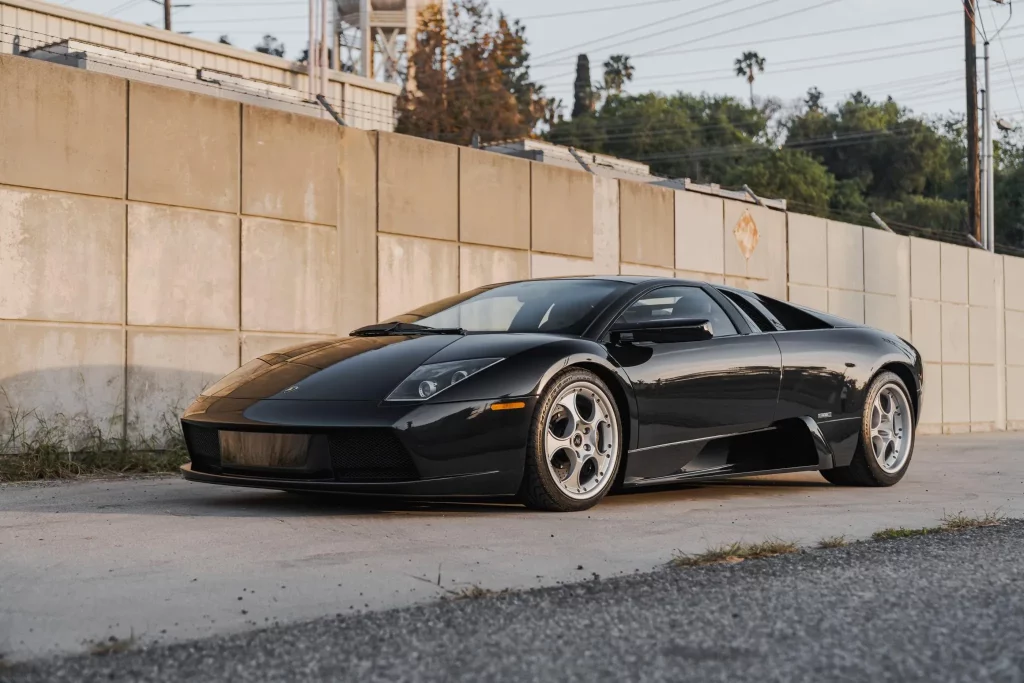 Este Lamborghini Murciélago demuestra que sacar a bailar a tu pie izquierdo se paga a precio de oro 5 Motor16 2003 Lamborghini Murcielago BaT 1 Motor16