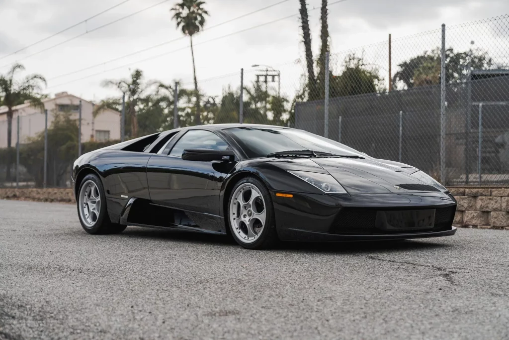 Este Lamborghini Murciélago demuestra que sacar a bailar a tu pie izquierdo se paga a precio de oro 12 Motor16 2003 Lamborghini Murcielago BaT 12 Motor16