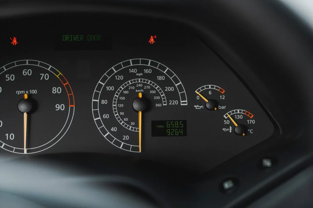 Este Lamborghini Murciélago demuestra que sacar a bailar a tu pie izquierdo se paga a precio de oro 30 Motor16 2003 Lamborghini Murcielago BaT 25 Motor16