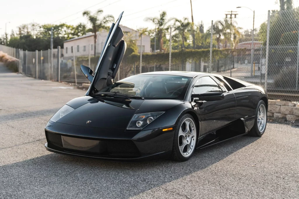 Este Lamborghini Murciélago demuestra que sacar a bailar a tu pie izquierdo se paga a precio de oro 7 Motor16 2003 Lamborghini Murcielago BaT 3 Motor16