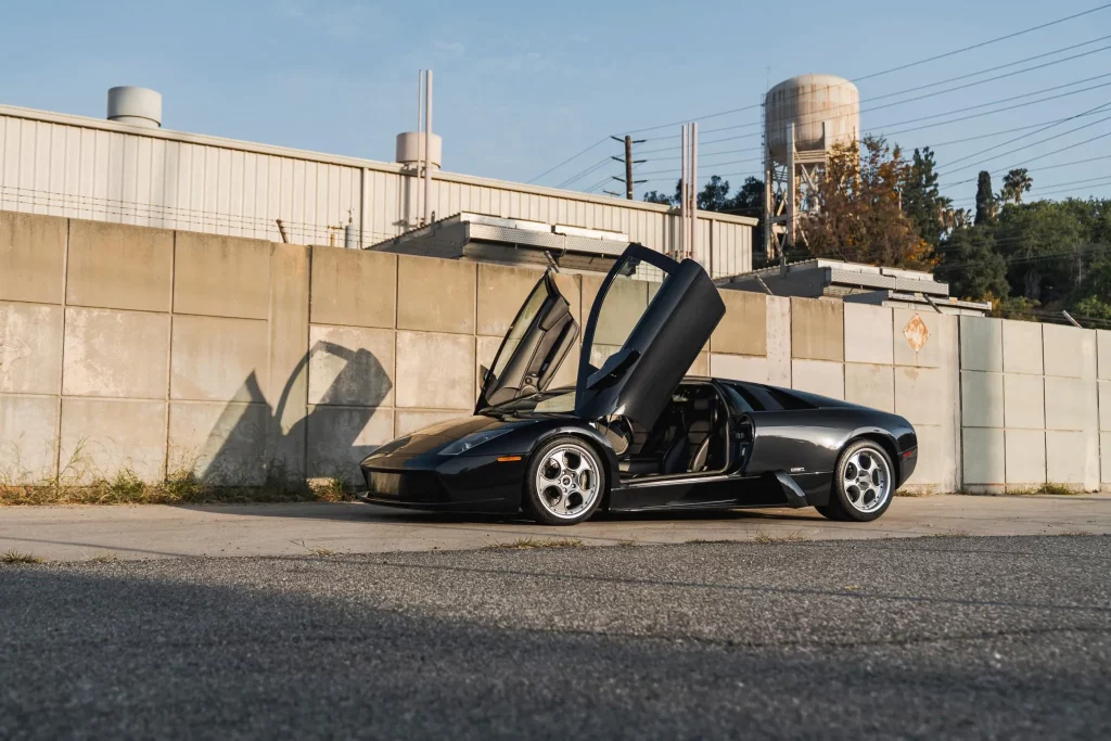 Este Lamborghini Murciélago demuestra que sacar a bailar a tu pie izquierdo se paga a precio de oro 9 Motor16 2003 Lamborghini Murcielago BaT 5 Motor16