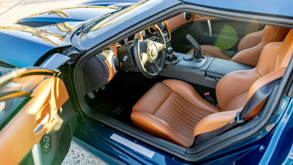 Este maravilloso TZ3 Stradale Zagato poco tiene de Alfa Romeo y se vende por una fortuna 2 Motor16 2010 Alfa Romeo TZ3 Stradale Zagato. Imagen interior.