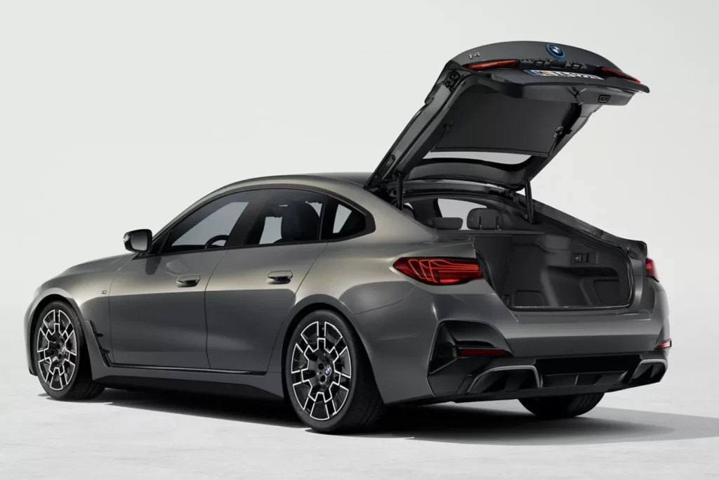 2025 BMW i4 Gran Coupe 16 Motor16