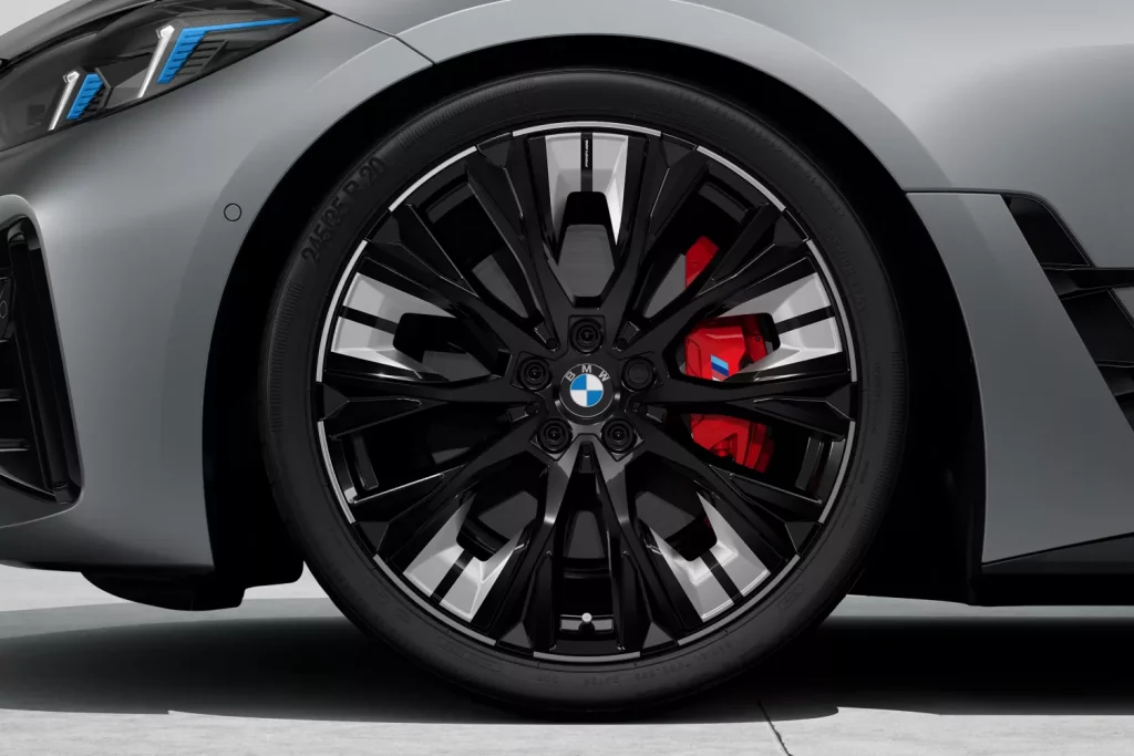 2025 BMW i4 Gran Coupe 3 Motor16
