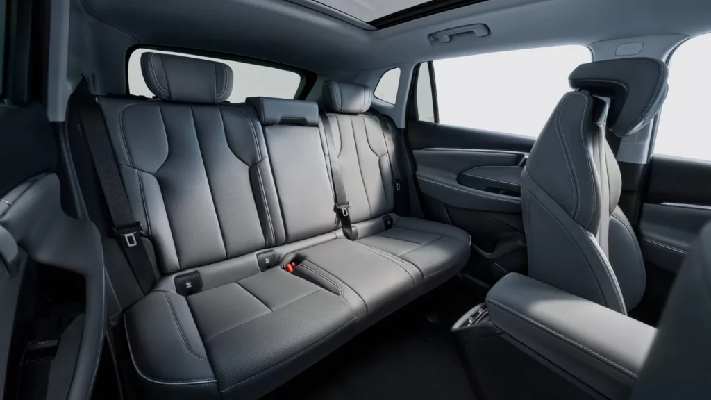 Buick Electra E5: El Tesla Model Y a precio de Dacia Sandero que nos estamos perdiendo 12 Motor16 2025 Buick Electra E5 China 4 Motor16