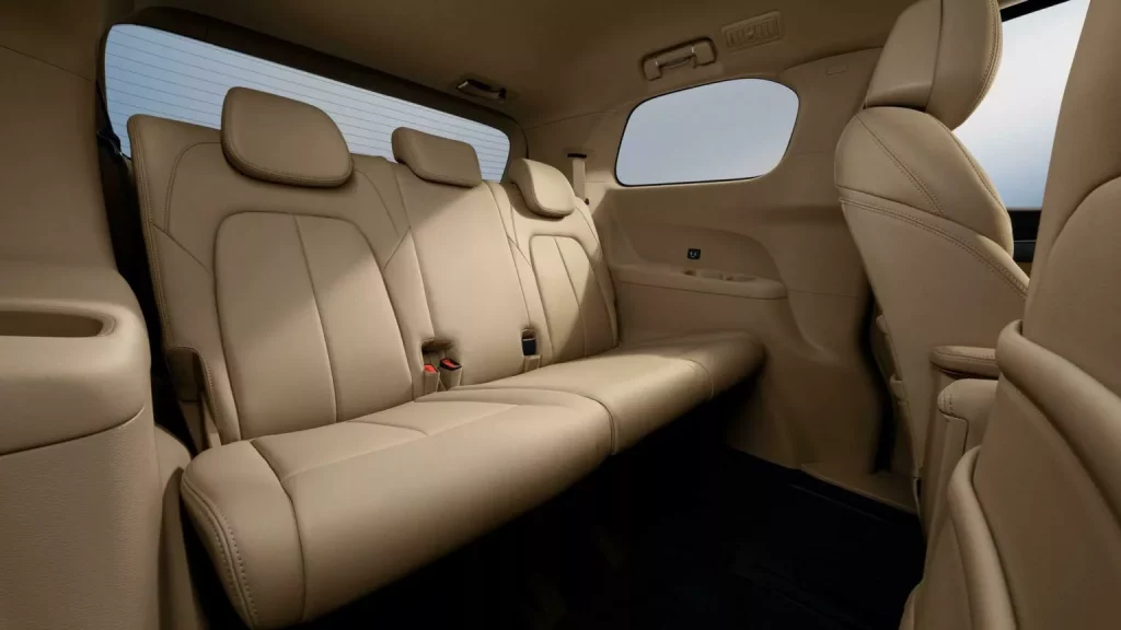Buick GL8 Land Business Class. El nuevo monovolumen de acceso para China 16 Motor16 2025 Buick GL8 Land Business Class 10 Motor16