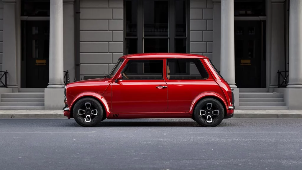 Callum se sale con este MINI restomod firmado por Wood and Pickett 17 Motor16 2025 Callum Mini Wood 13 Motor16