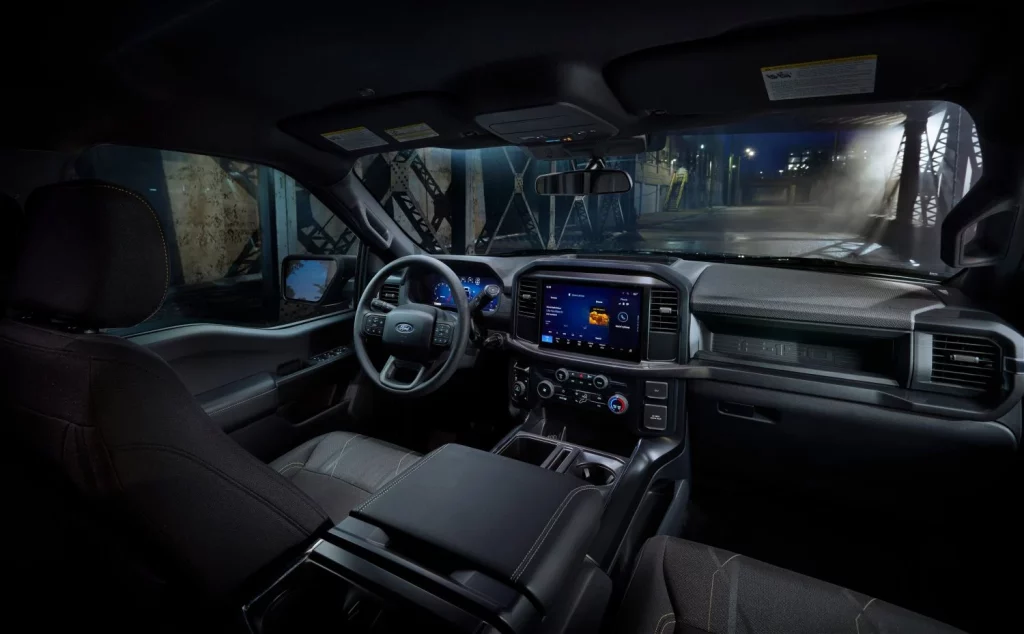 2025 Ford F-150 Lobo. Imagen interior.
