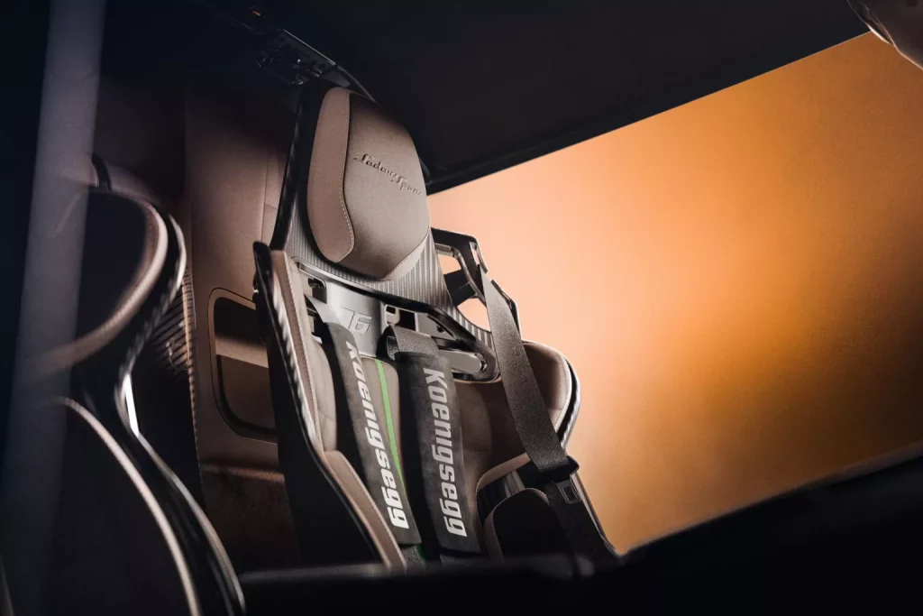 Koenigsegg saca el lado más salvaje de su Jesko: Que tiemblen los circuitos del mundo 3 Motor16 2025 Koenigsegg Sadair's Spear. Imagen asientos.