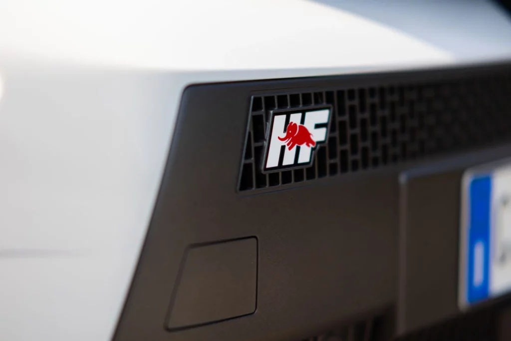 El mítico l'Elefantino Rosso vuelve a brillar en los Lancia Ypsilon más deportivos 3 Motor16 2025 Lancia Ypsilon HF. Imagen detalle.