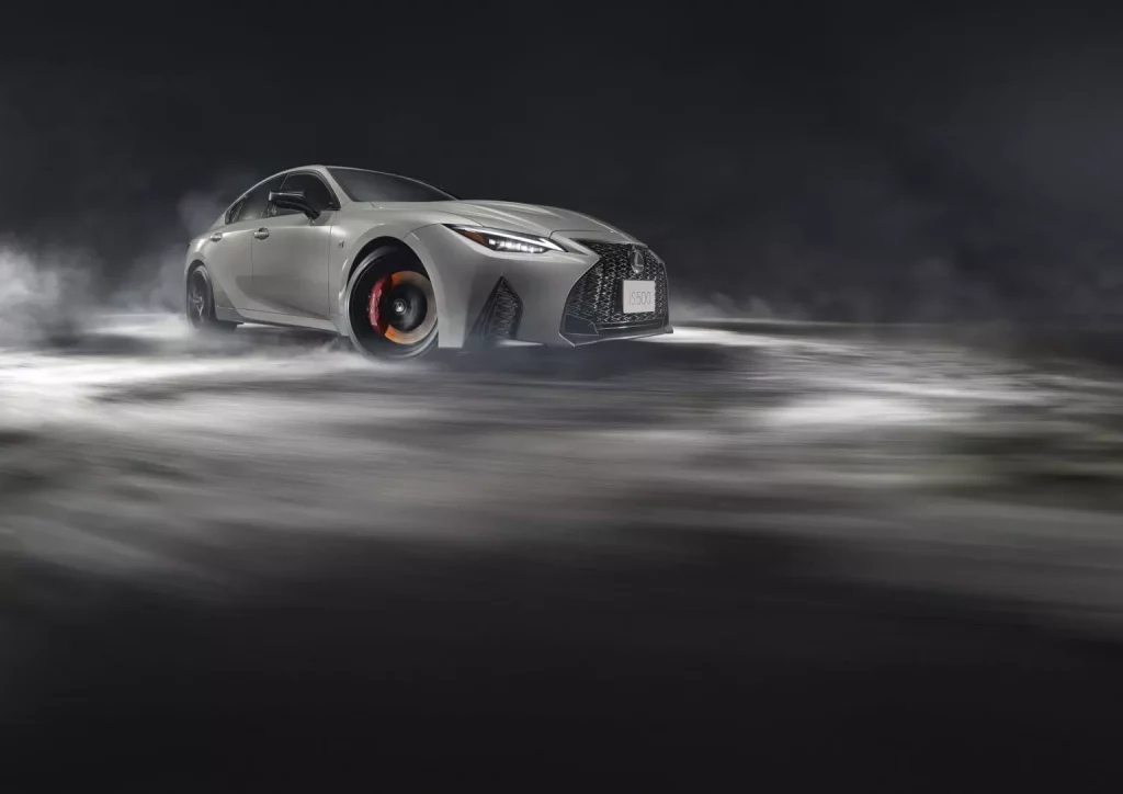 El Lexus IS se despide de un motor de leyenda con este Climax Edition 5 Motor16 2025 Lexus IS 500 Climax Edition Japon 2 Motor16