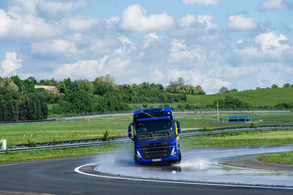 2025 Michelin neumaticos Ladoux 2 Motor16