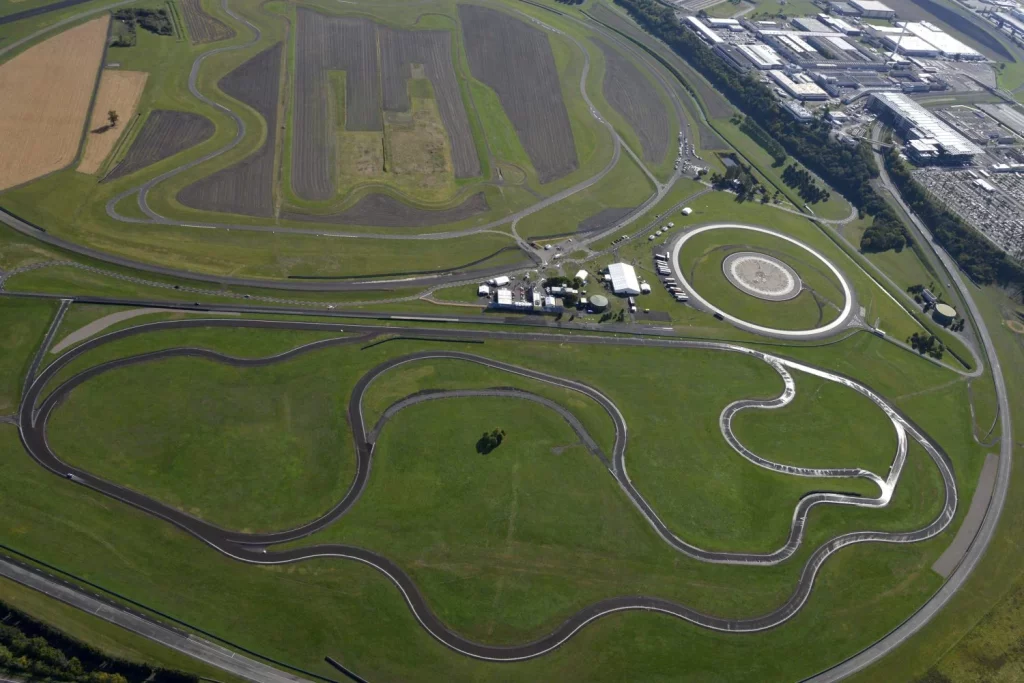 2025 Michelin neumáticos. Ladoux. Imagen aérea.