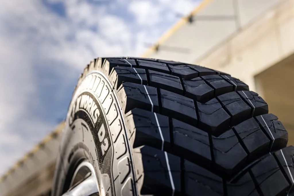 Michelin X Works Z2 y X Works D2: Los detalles de los neumáticos más impresionantes para los camiones 15 Motor16 2025 Michelin x Works camiones 15 Motor16