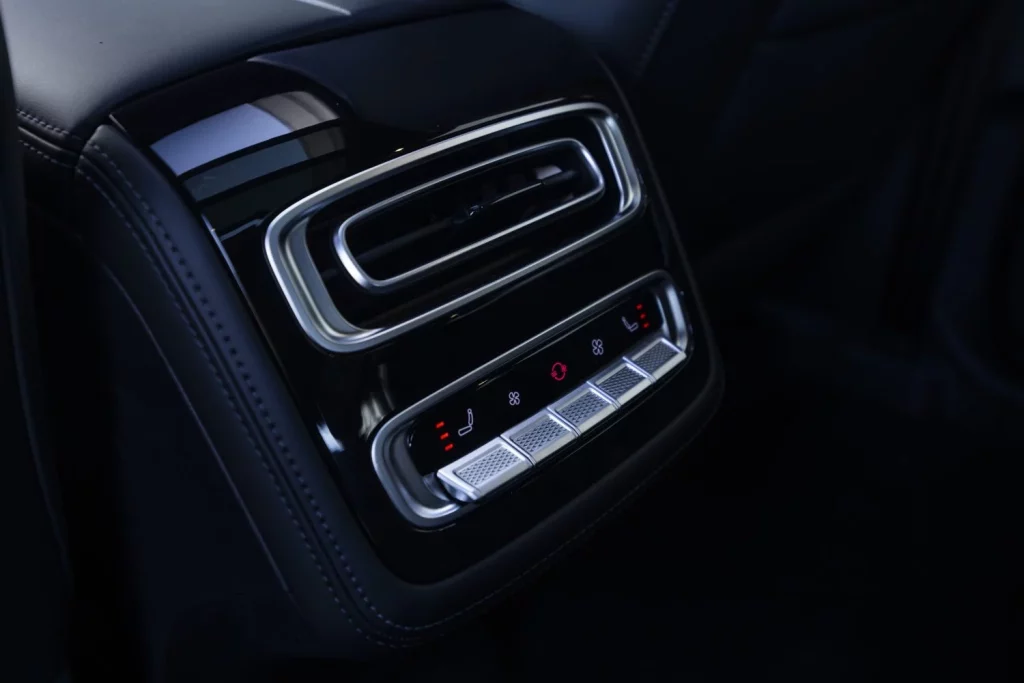 Omoda 9 SHS: Conducimos el SUV PHEV que viene de China para atemorizar a sus rivales premium 63 Motor16 2025 Omoda 9 SHS Al Volante 11 Motor16