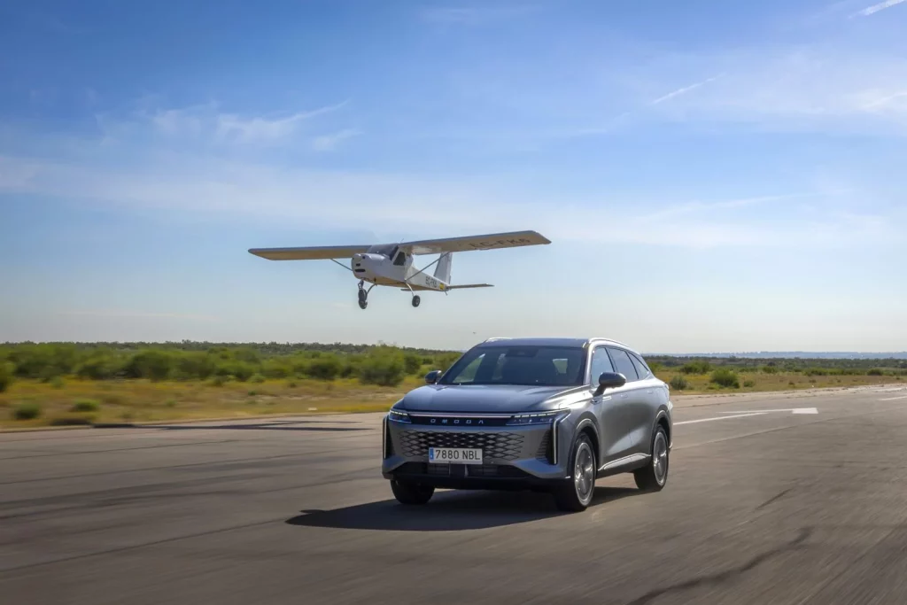 Omoda 9 SHS: Conducimos el SUV PHEV que viene de China para atemorizar a sus rivales premium 26 Motor16 2025 Omoda 9 SHS Al Volante 25 Motor16
