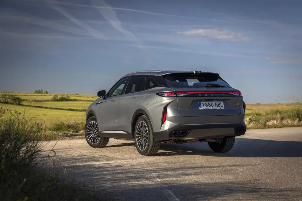 Omoda 9 SHS: Conducimos el SUV PHEV que viene de China para atemorizar a sus rivales premium 10 Motor16 2025 Omoda 9 SHS Al Volante 44 Motor16
