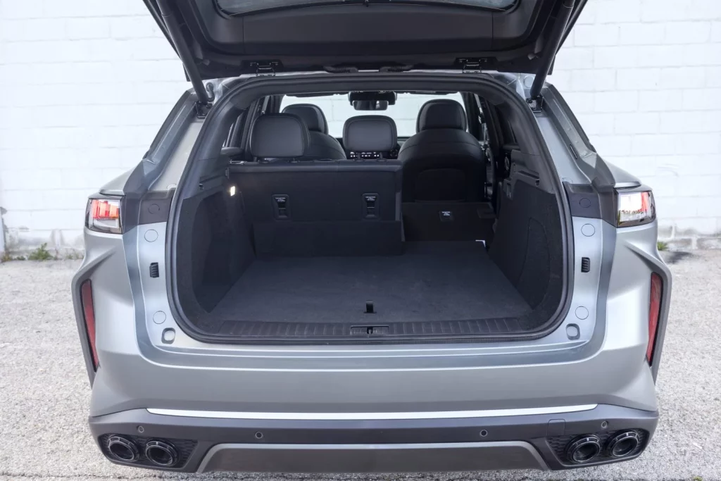 Omoda 9 SHS: Conducimos el SUV PHEV que viene de China para atemorizar a sus rivales premium 53 Motor16 2025 Omoda 9 SHS Al Volante 9 Motor16