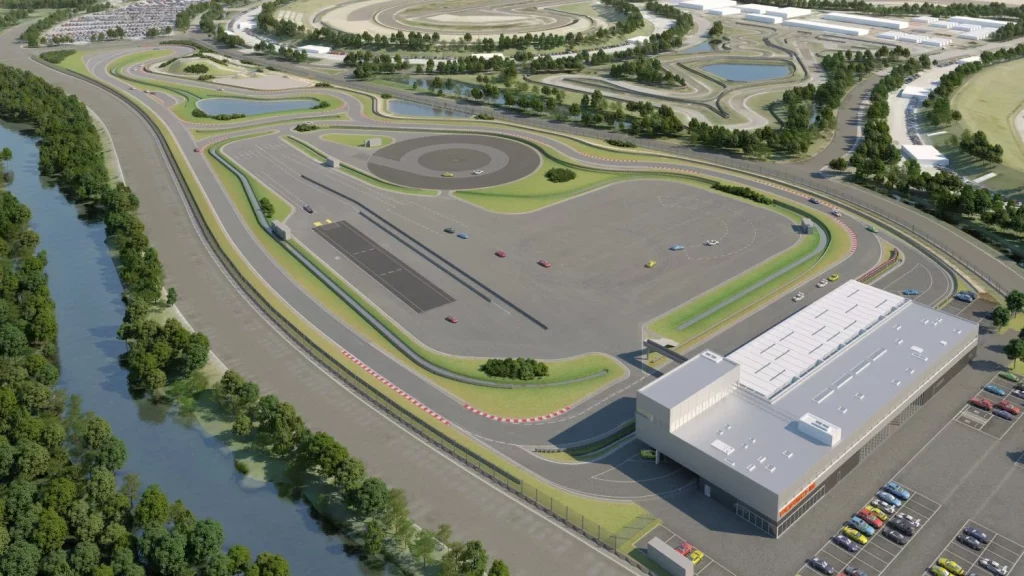 Porsche Experience Centers: Los 11 escenarios donde clientes convierten sueños en experiencias reales 11 Motor16 2025 Porsche Experience Centers 9 Motor16