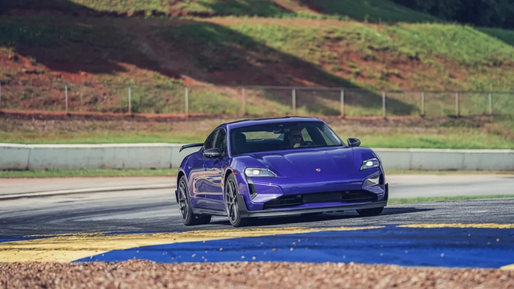 Los dos nuevos circuitos donde el Porsche Taycan Turbo GT ha dejado su impronta en forma de récord 3 Motor16 2025 Porsche Taycan Turbo GT Nuevos Record 1 Motor16