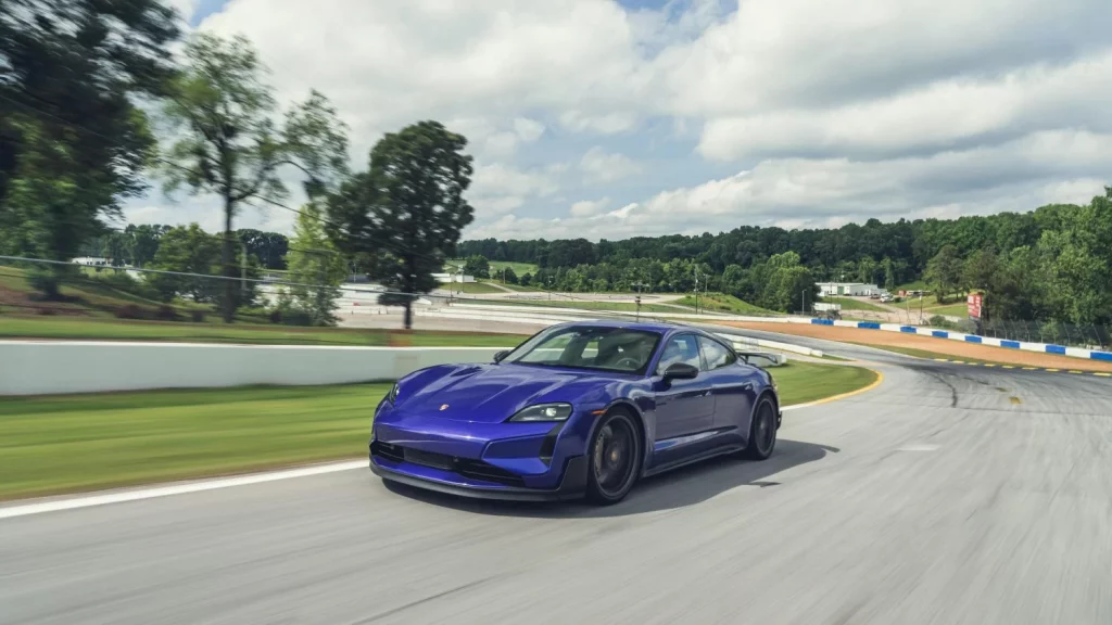 Los dos nuevos circuitos donde el Porsche Taycan Turbo GT ha dejado su impronta en forma de récord 1 Motor16 2025 Porsche Taycan Turbo GT. Nuevos récord. Imagen circuito.