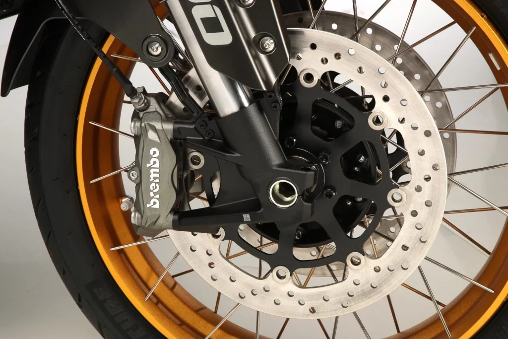 QJ Motor entra por la puerta grande en el segmento trail con sus SRT 900 34 Motor16 2025 QJ MOTOR SRT 900SX 5 Motor16
